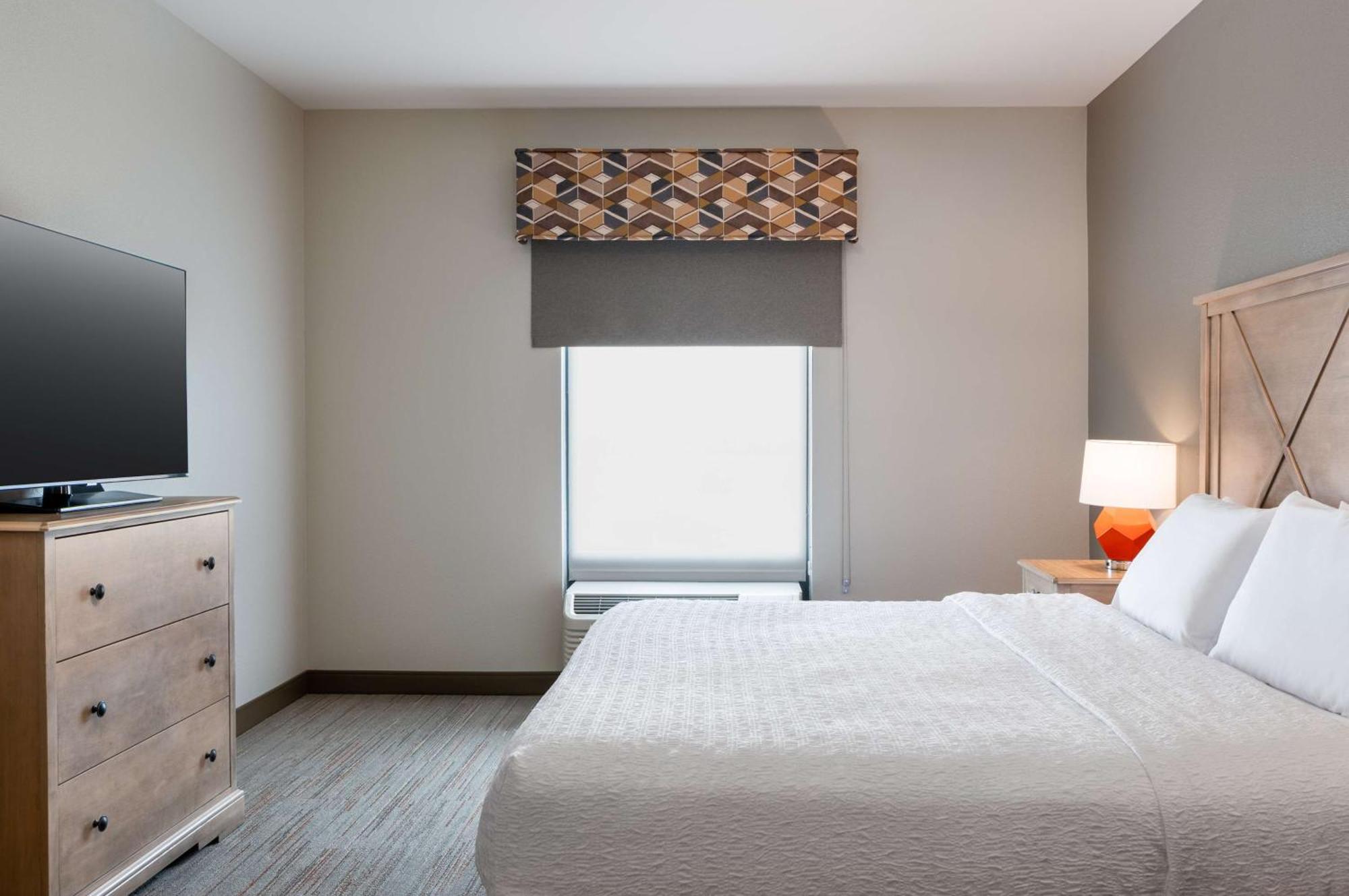 Hampton Inn & Suites Dodge City Boot Hill Casino Екстериор снимка