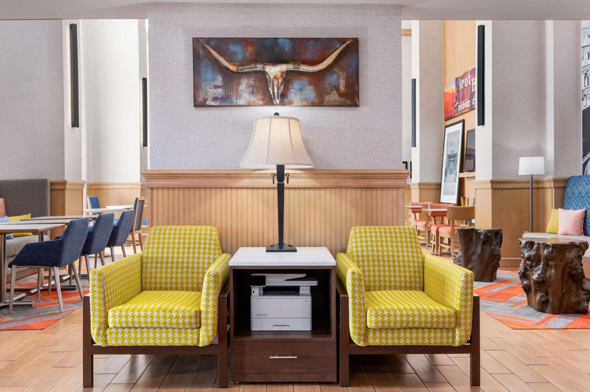 Hampton Inn & Suites Dodge City Boot Hill Casino Екстериор снимка