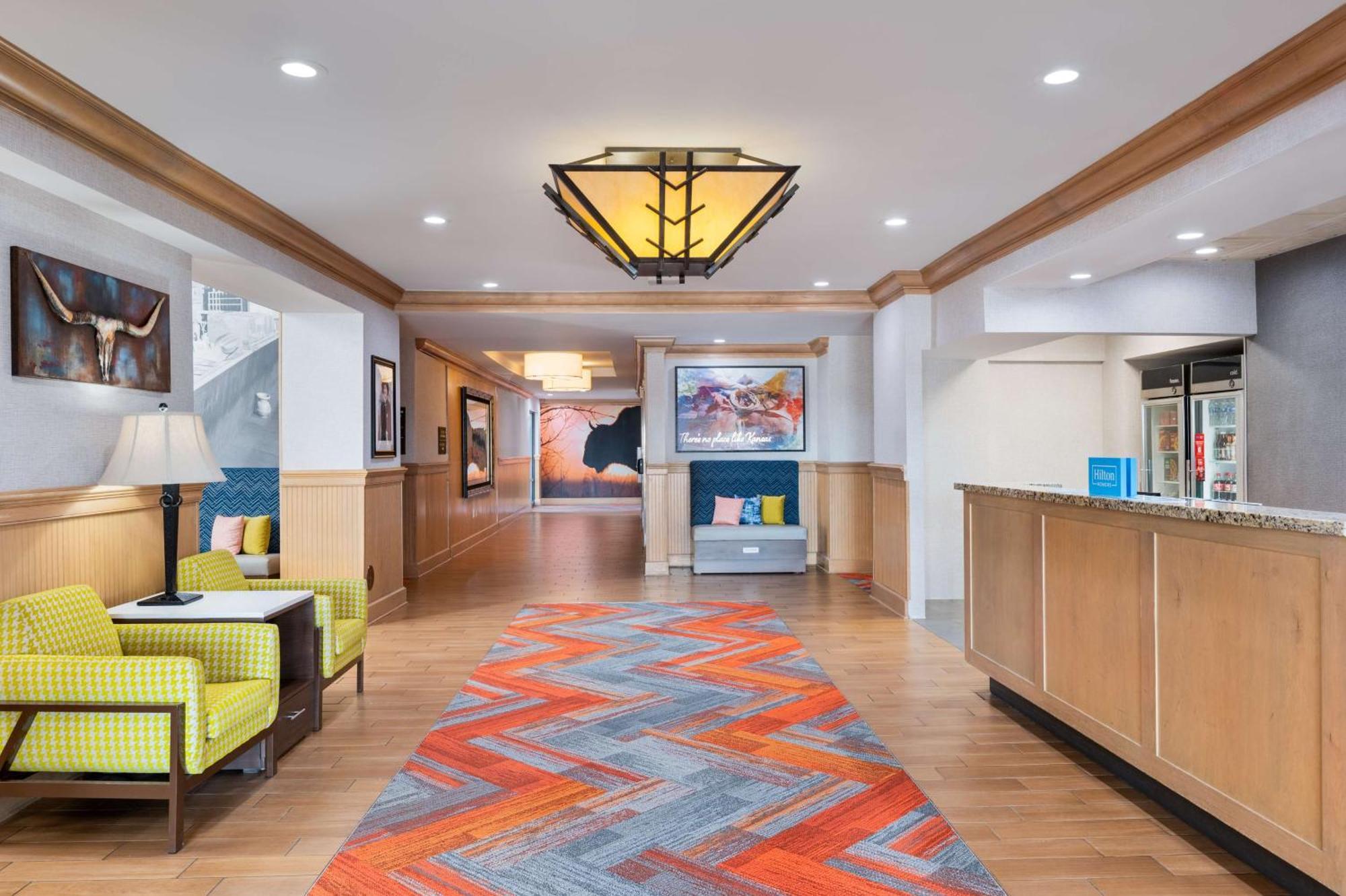 Hampton Inn & Suites Dodge City Boot Hill Casino Екстериор снимка