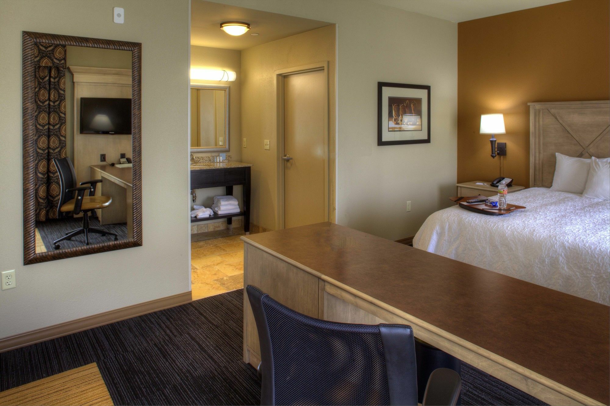 Hampton Inn & Suites Dodge City Boot Hill Casino Екстериор снимка